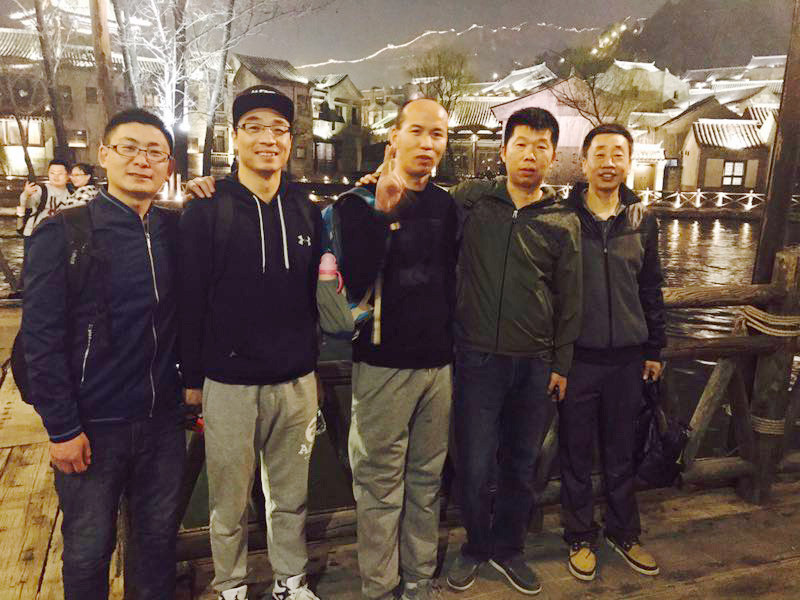 紙罐定制廠家軍興溢美相親相愛一家人古北水鎮春游啦