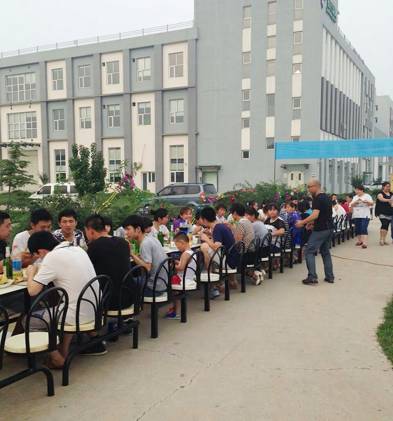 專業紙罐生產廠家軍興溢美舉辦仲夏狂歡夜